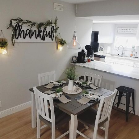 Cozy 3 Bed 2.5 Bath Located Near Busch Gardens Daire Tampa Dış mekan fotoğraf