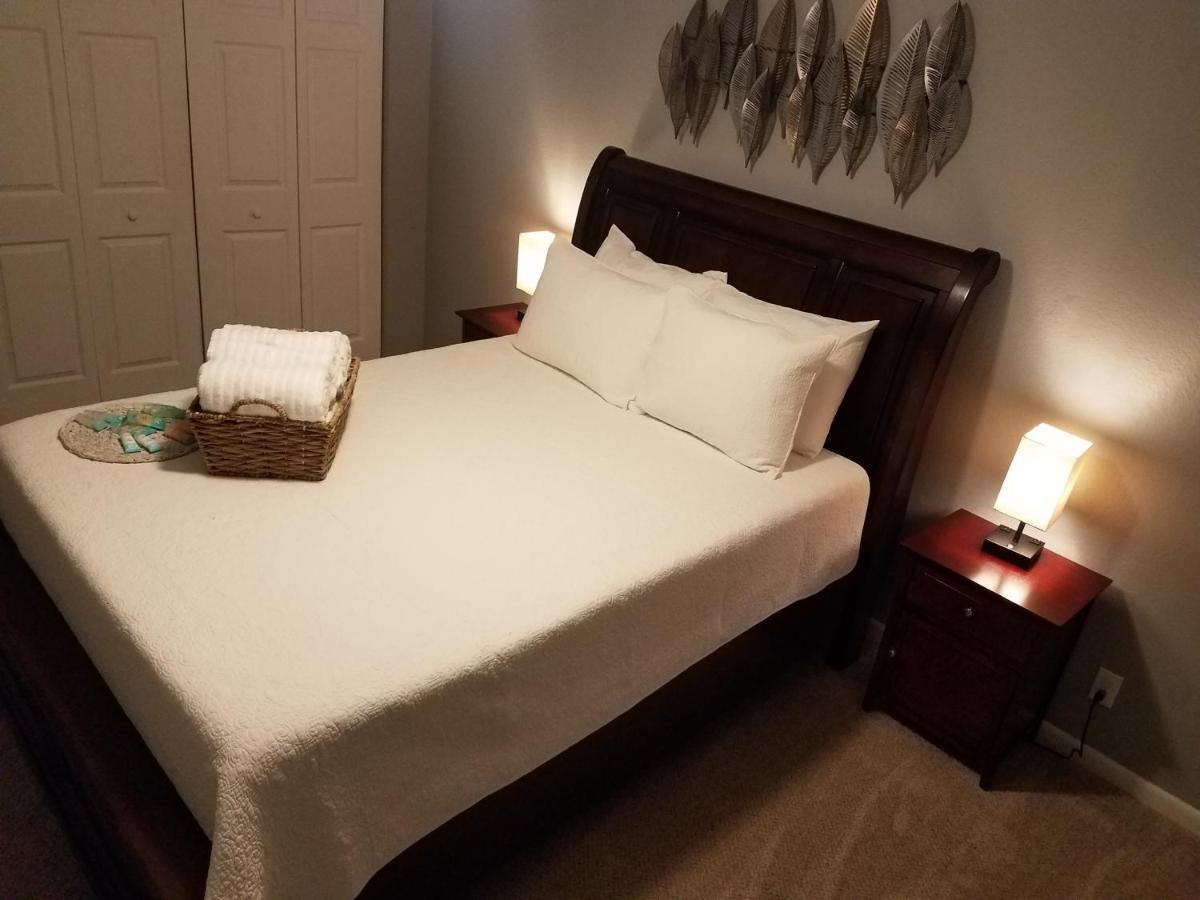 Cozy 3 Bed 2.5 Bath Located Near Busch Gardens Daire Tampa Dış mekan fotoğraf